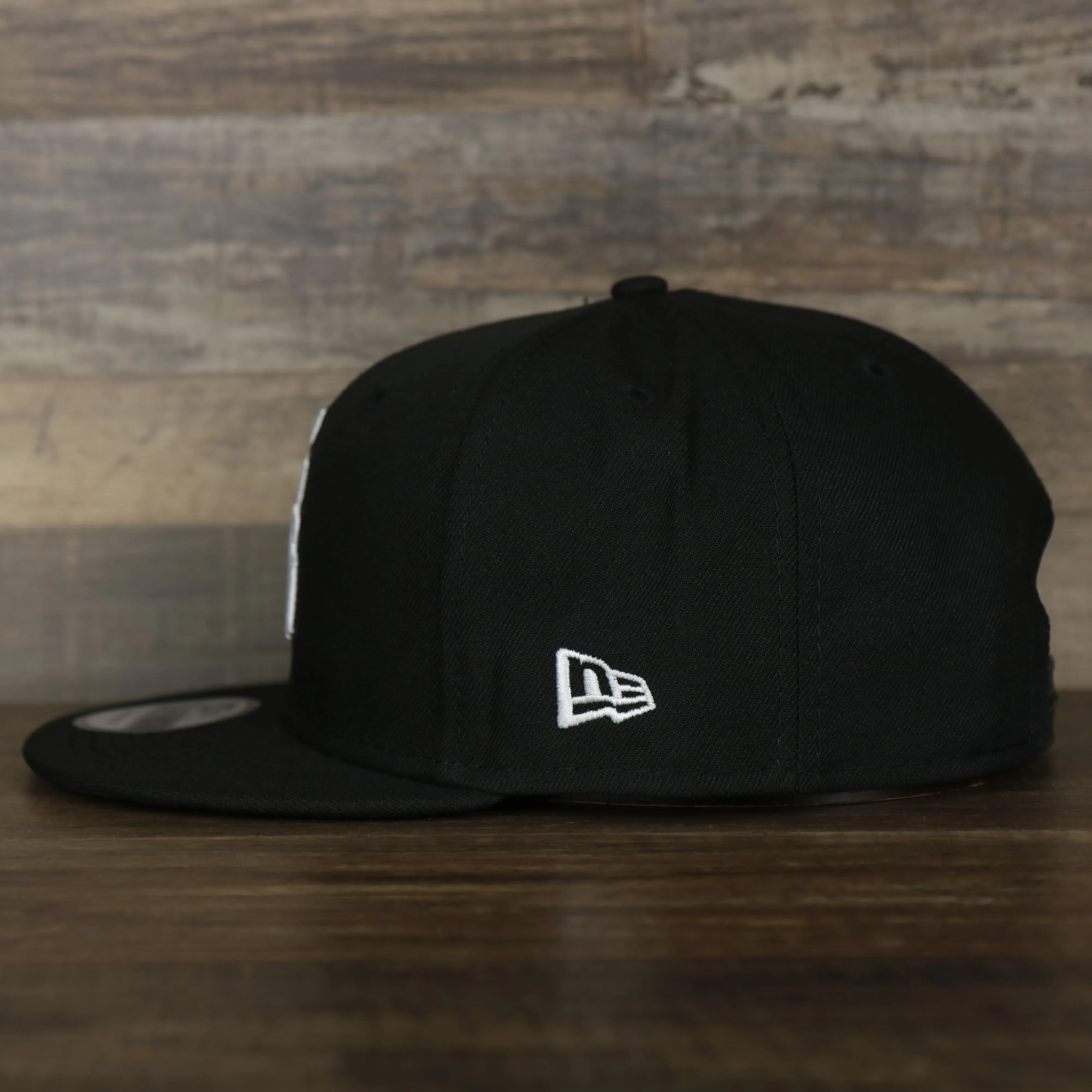 Chicago White Sox MLB City Connect 2021 On-Field 9Fifty Black Bottom Snapback | Black