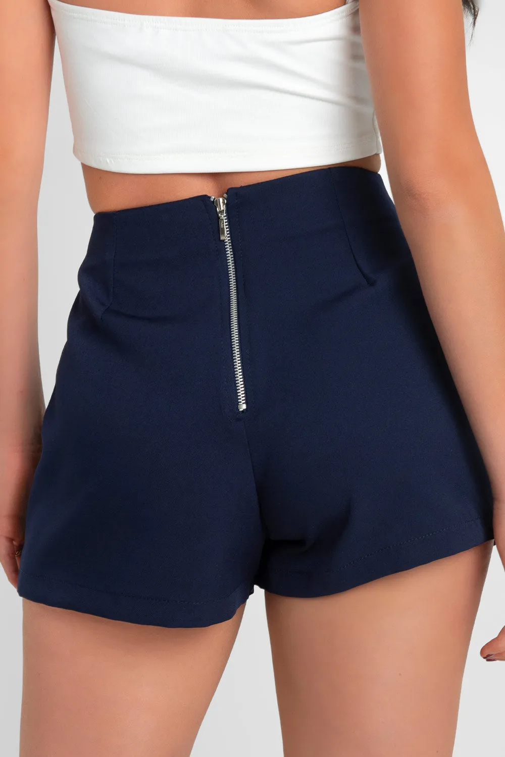 Falda short ajustado cruce frontal diagonal