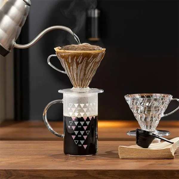 Hario V60 Dripper & Thermocolor Server Set