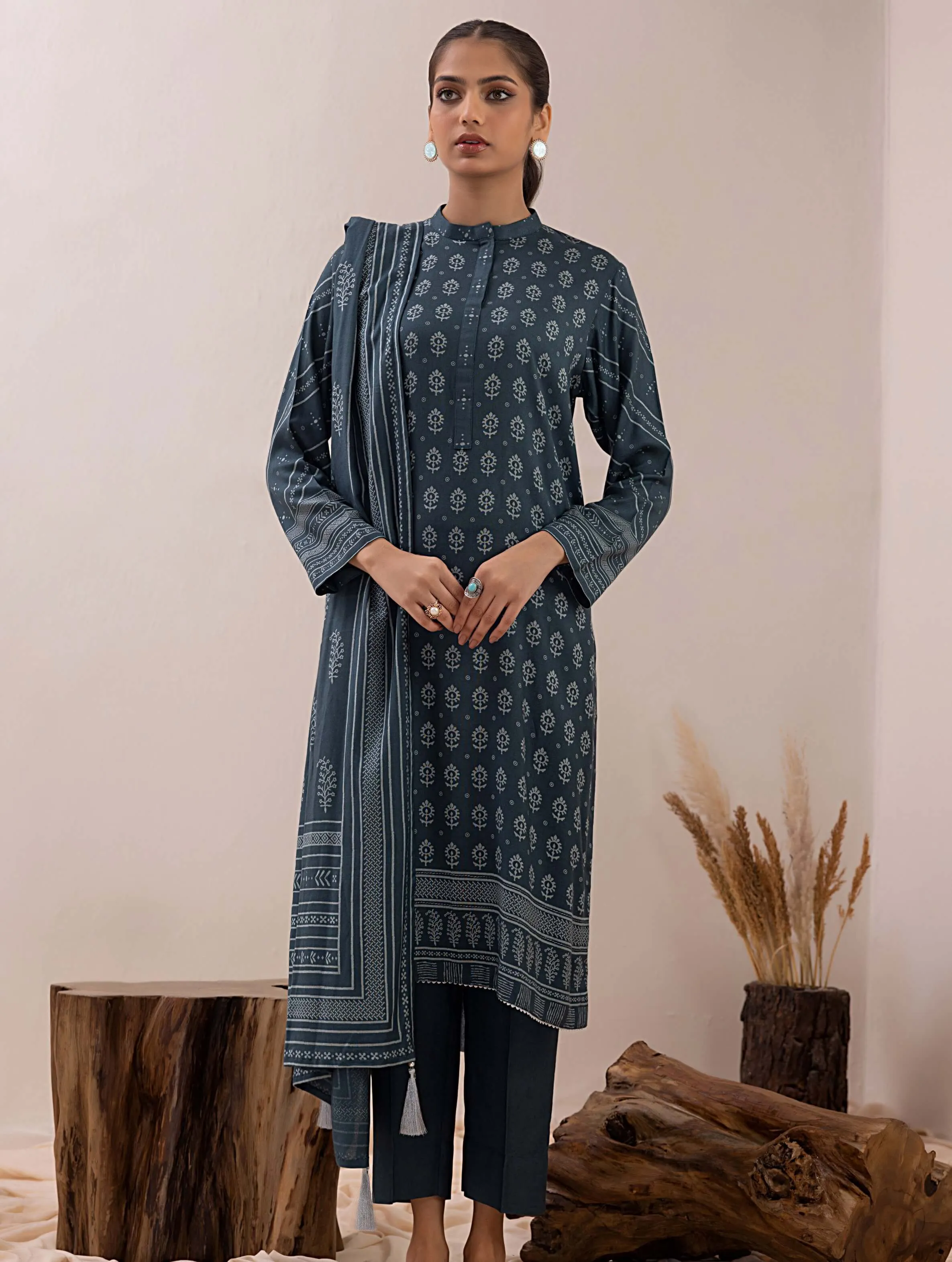 Lakhany Pashmina Printed Unstitched 3 Piece Suit LG-AM-0049-A