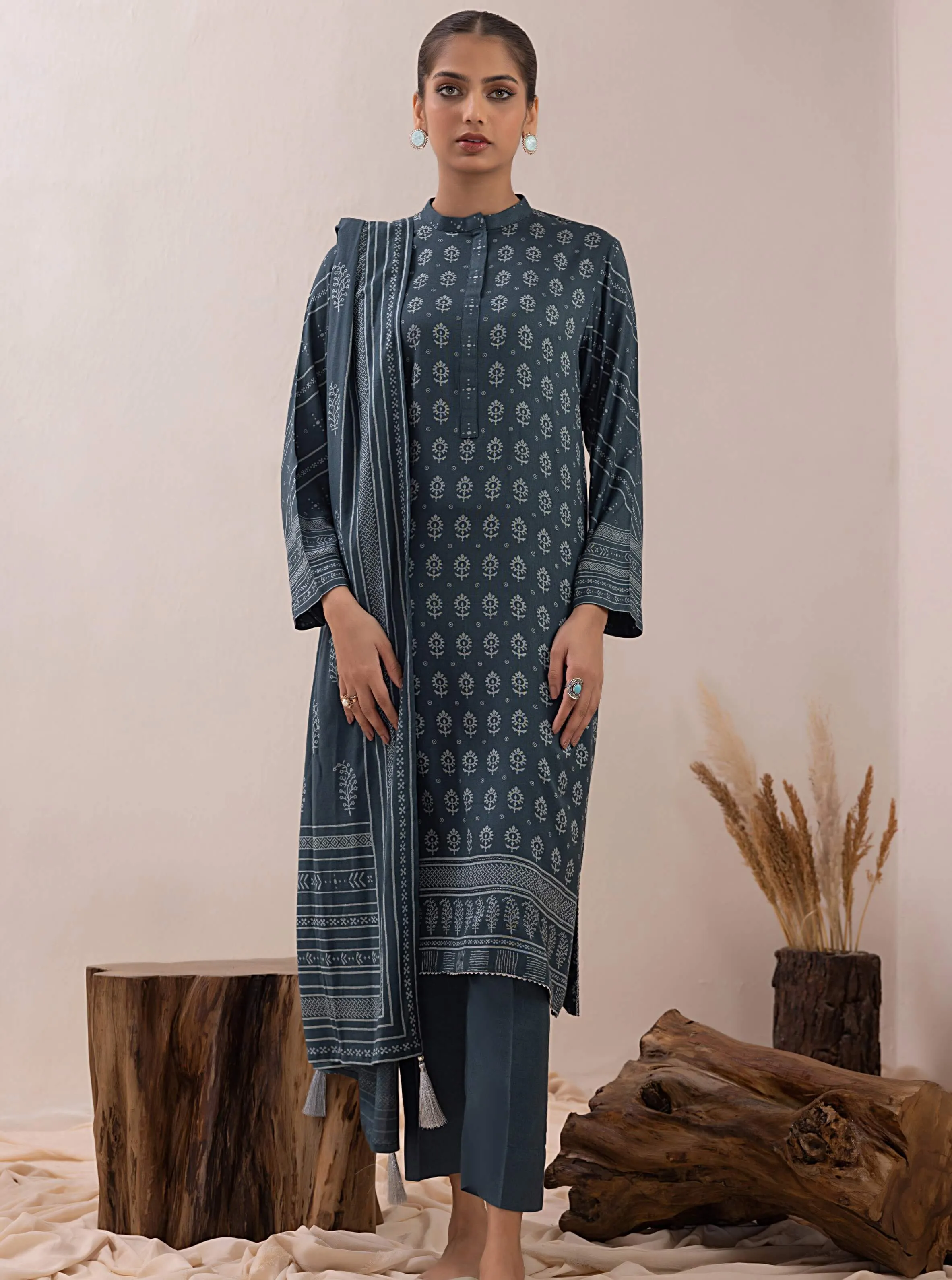 Lakhany Pashmina Printed Unstitched 3 Piece Suit LG-AM-0049-A