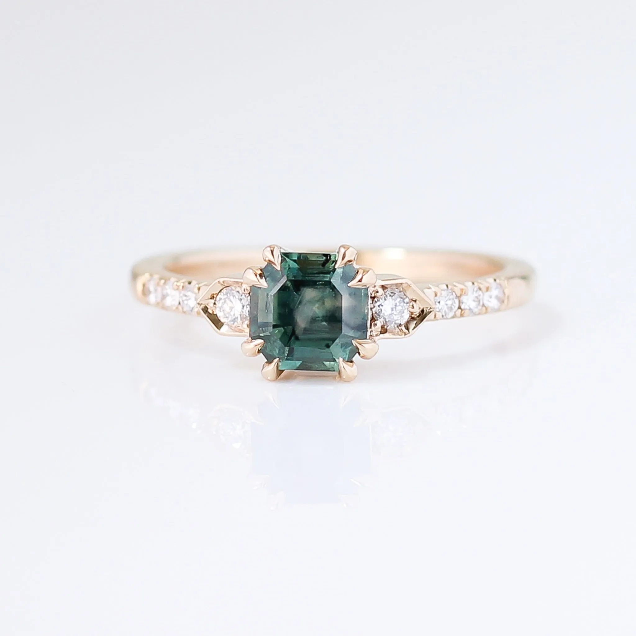 Nebula Green Montana Sapphire Ring