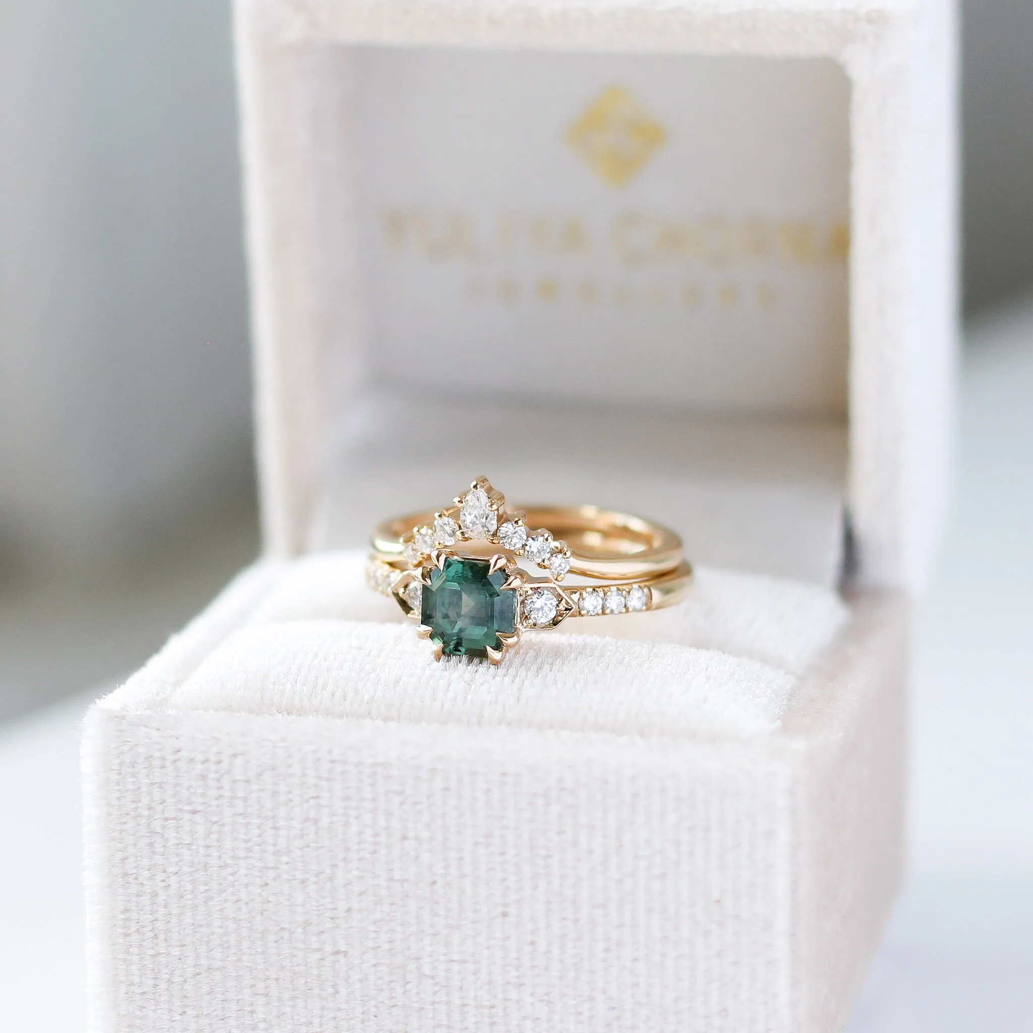 Nebula Green Montana Sapphire Ring