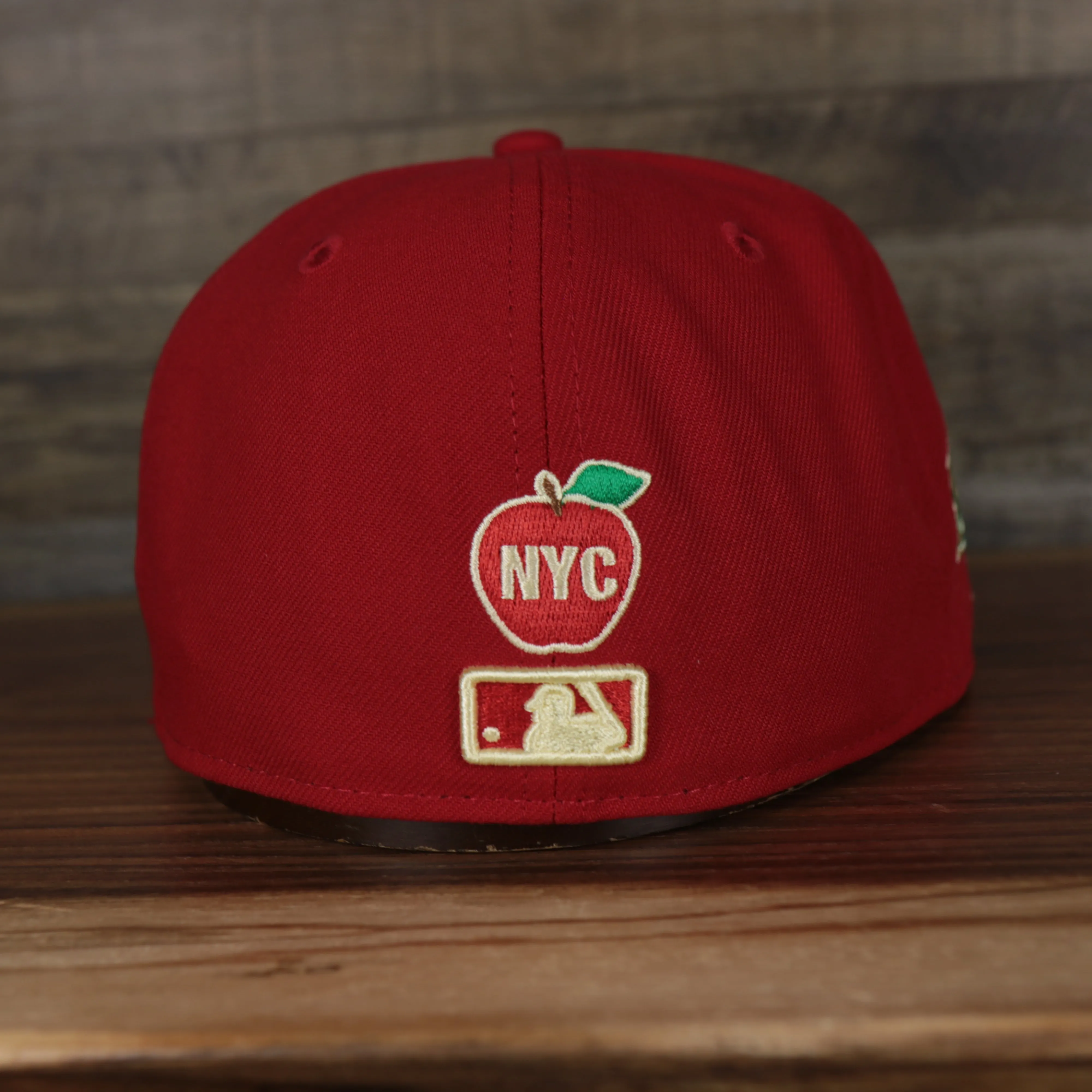 New York Yankees 1999 World Series Side Patch Yellow Bottom 59Fifty Fitted Cap | Red | State Fruit