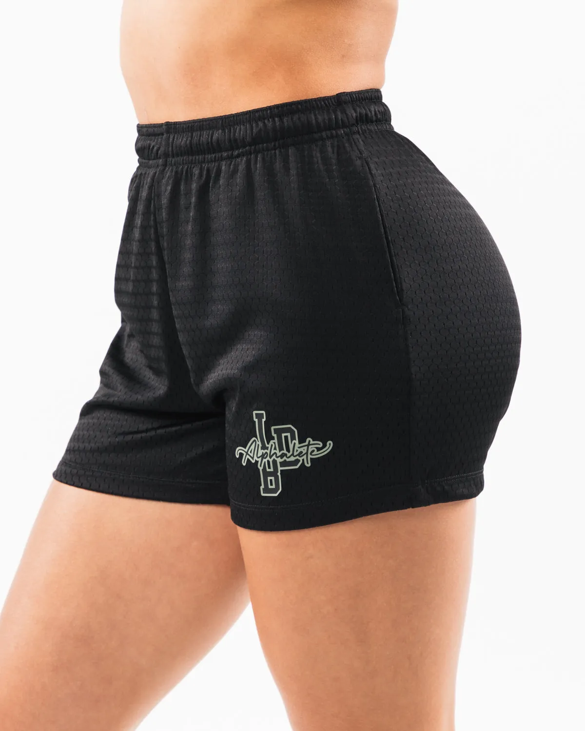 Signature Mesh Short 4 - Black / Sage