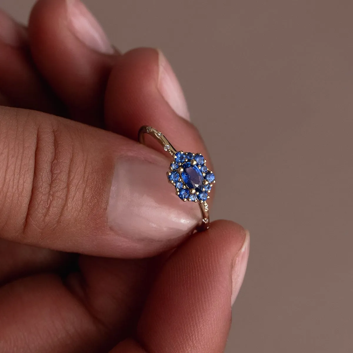 Starry Sakura Blue Sapphire Ring