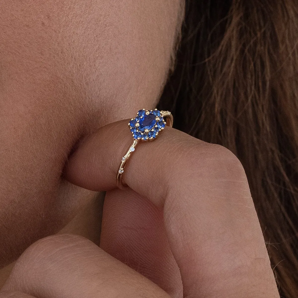 Starry Sakura Blue Sapphire Ring