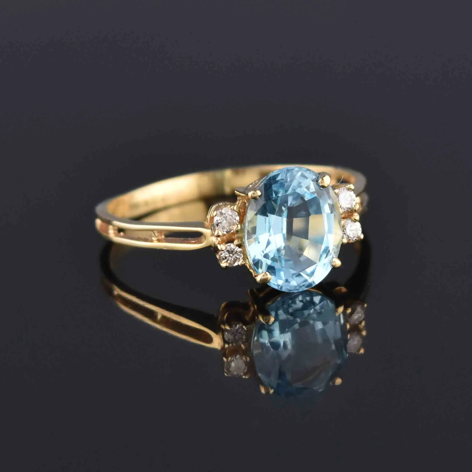 Vintage 14K Gold Diamond 3.25 CTW Blue Topaz Ring, Sz 10.25