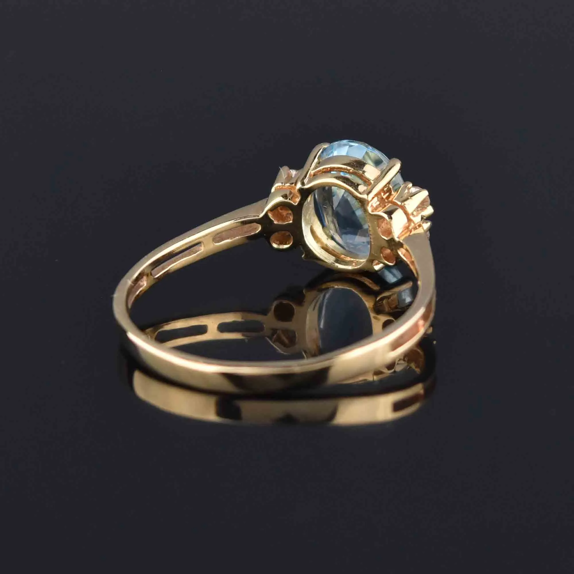 Vintage 14K Gold Diamond 3.25 CTW Blue Topaz Ring, Sz 10.25